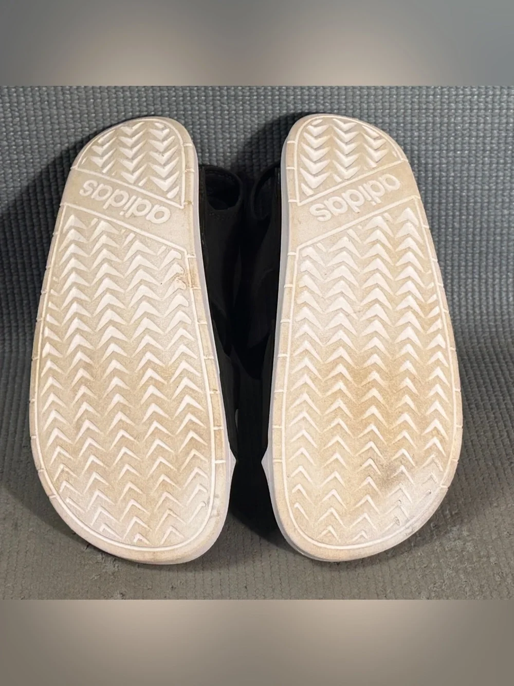 Adidas Adilette Sandals Black White Men’s Size 9